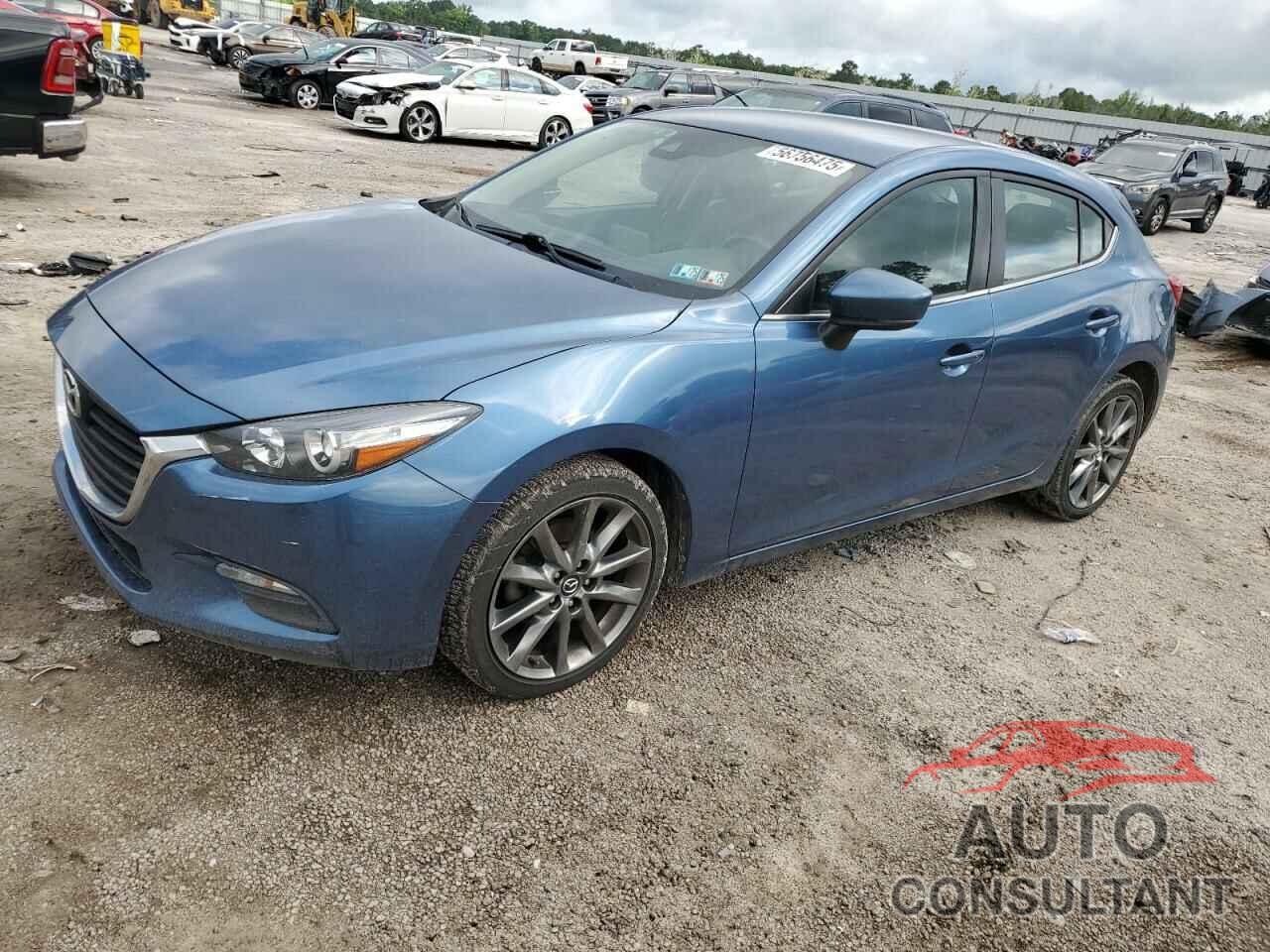MAZDA 3 2018 - 3MZBN1L37JM235576