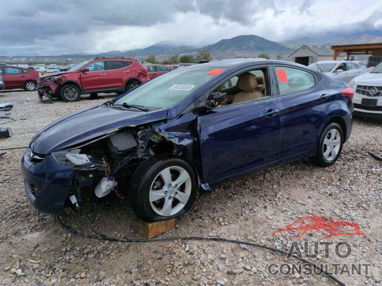 HYUNDAI ELANTRA 2013 - 5NPDH4AE4DH410756