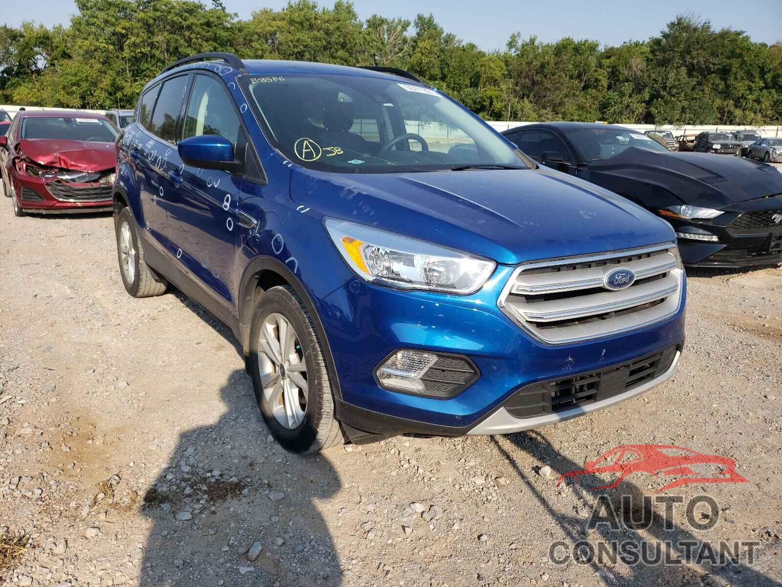 FORD ESCAPE 2018 - 1FMCU0GD8JUB85141