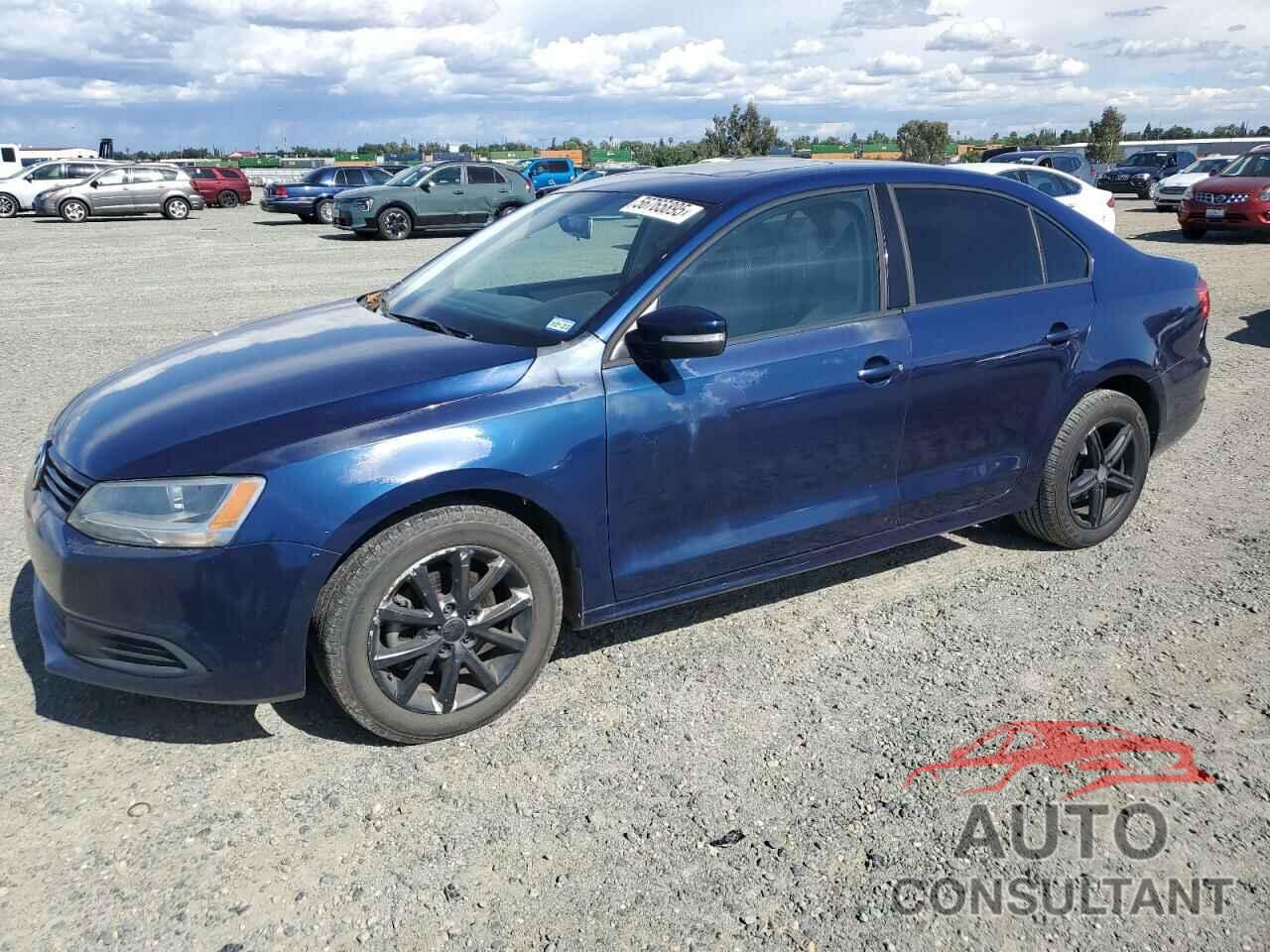 VOLKSWAGEN JETTA 2011 - 3VWDZ7AJ9BM327985
