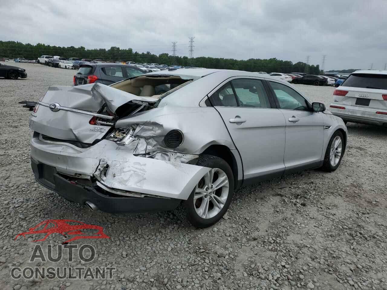 FORD TAURUS 2015 - 1FAHP2E88FG178446