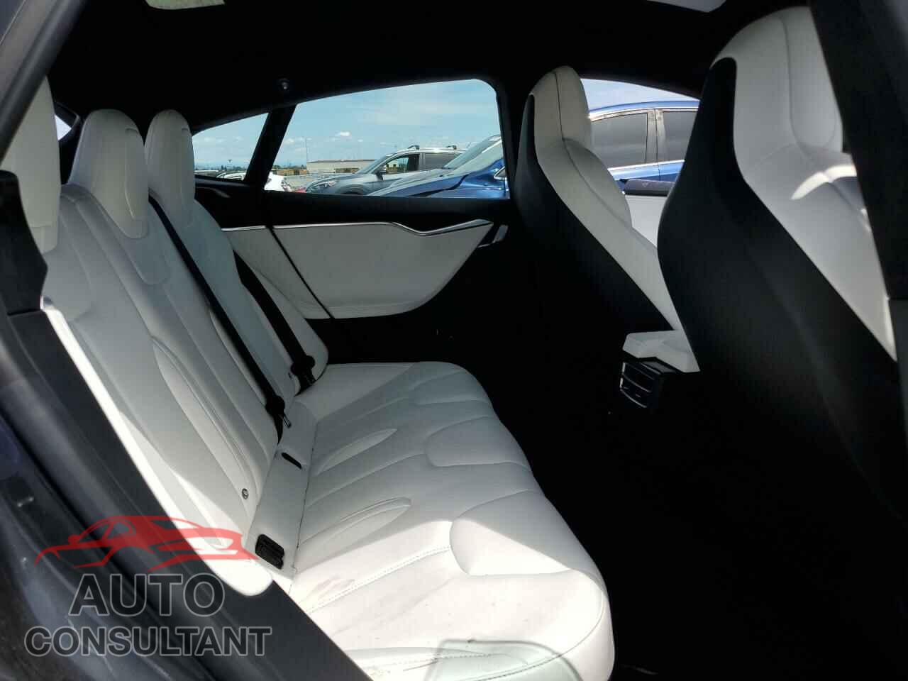 TESLA MODEL S 2017 - 5YJSA1E2XHF209491