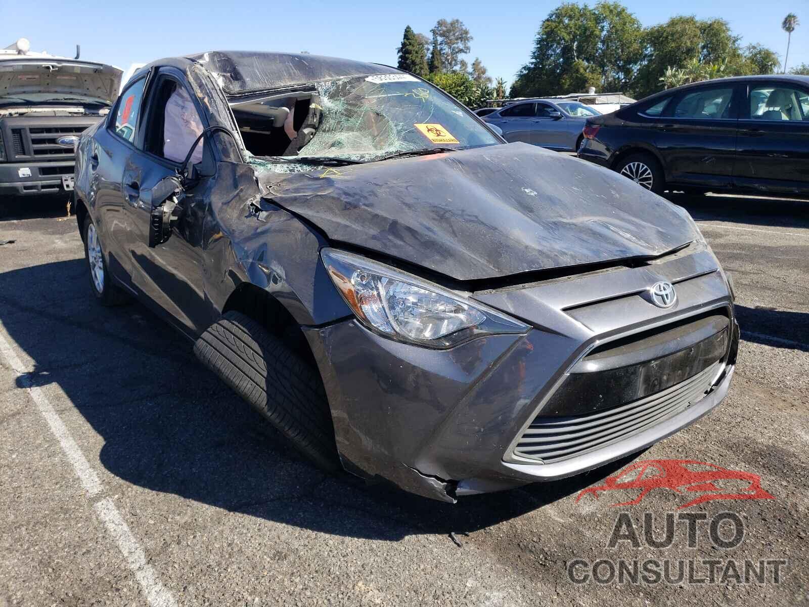 TOYOTA YARIS 2018 - 3MYDLBYV0JY306600