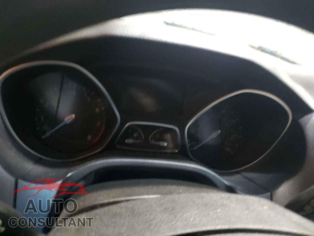 FORD FOCUS 2017 - 1FADP3M24HL255938