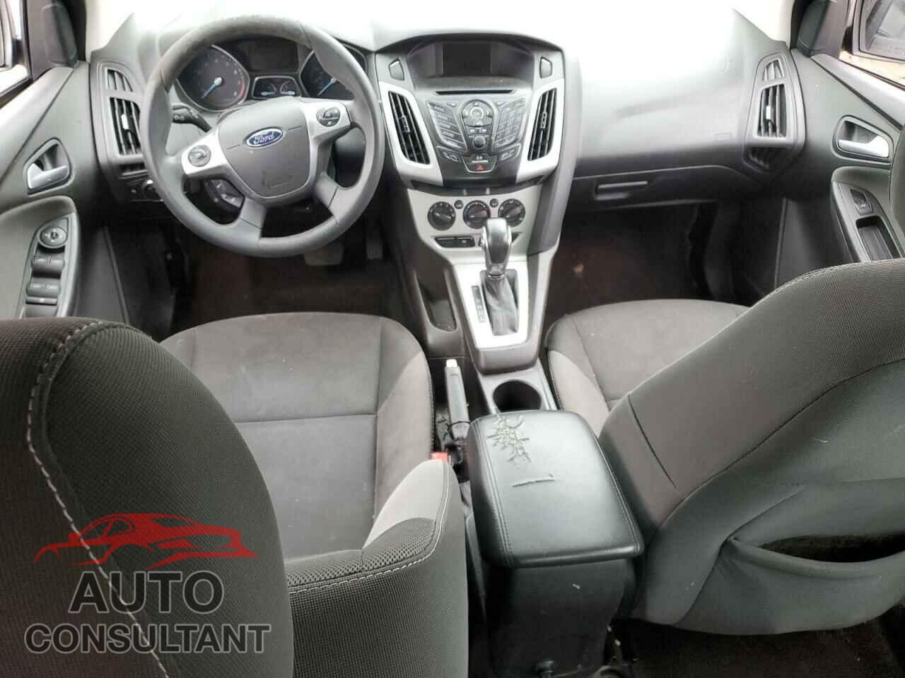 FORD FOCUS 2014 - 1FADP3F2XEL287558
