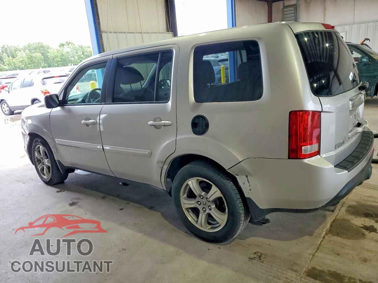HONDA PILOT 2014 - 5FNYF4H5XEB041883