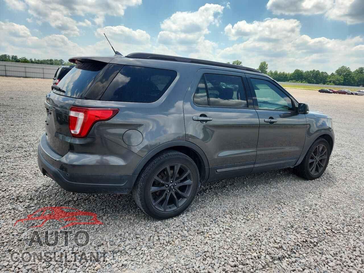 FORD EXPLORER 2018 - 1FM5K7D88JGB15569