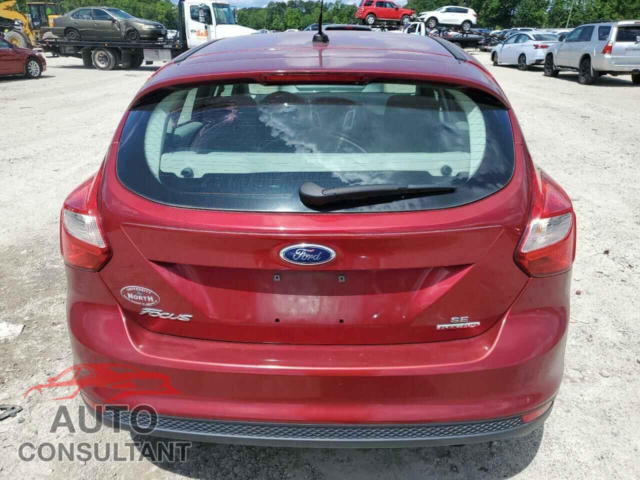 FORD FOCUS 2014 - 1FADP3K28EL425975