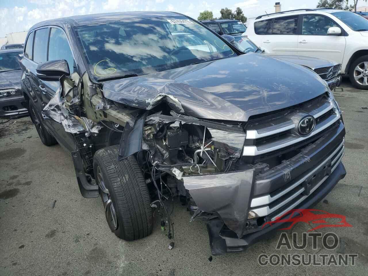 TOYOTA HIGHLANDER 2018 - 5TDBZRFH4JS826039