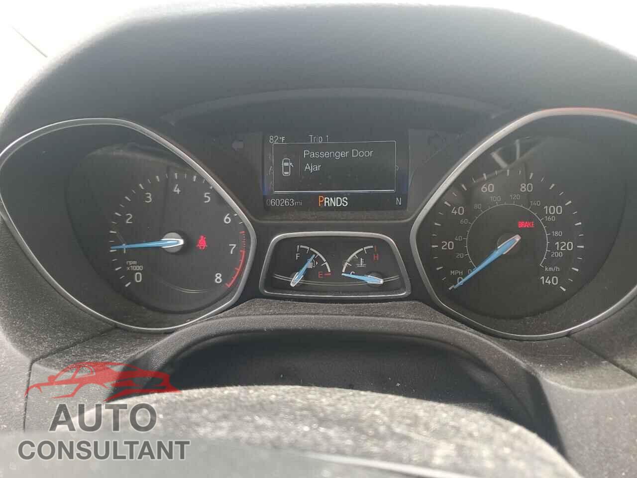 FORD FOCUS 2017 - 1FADP3M2XHL295327