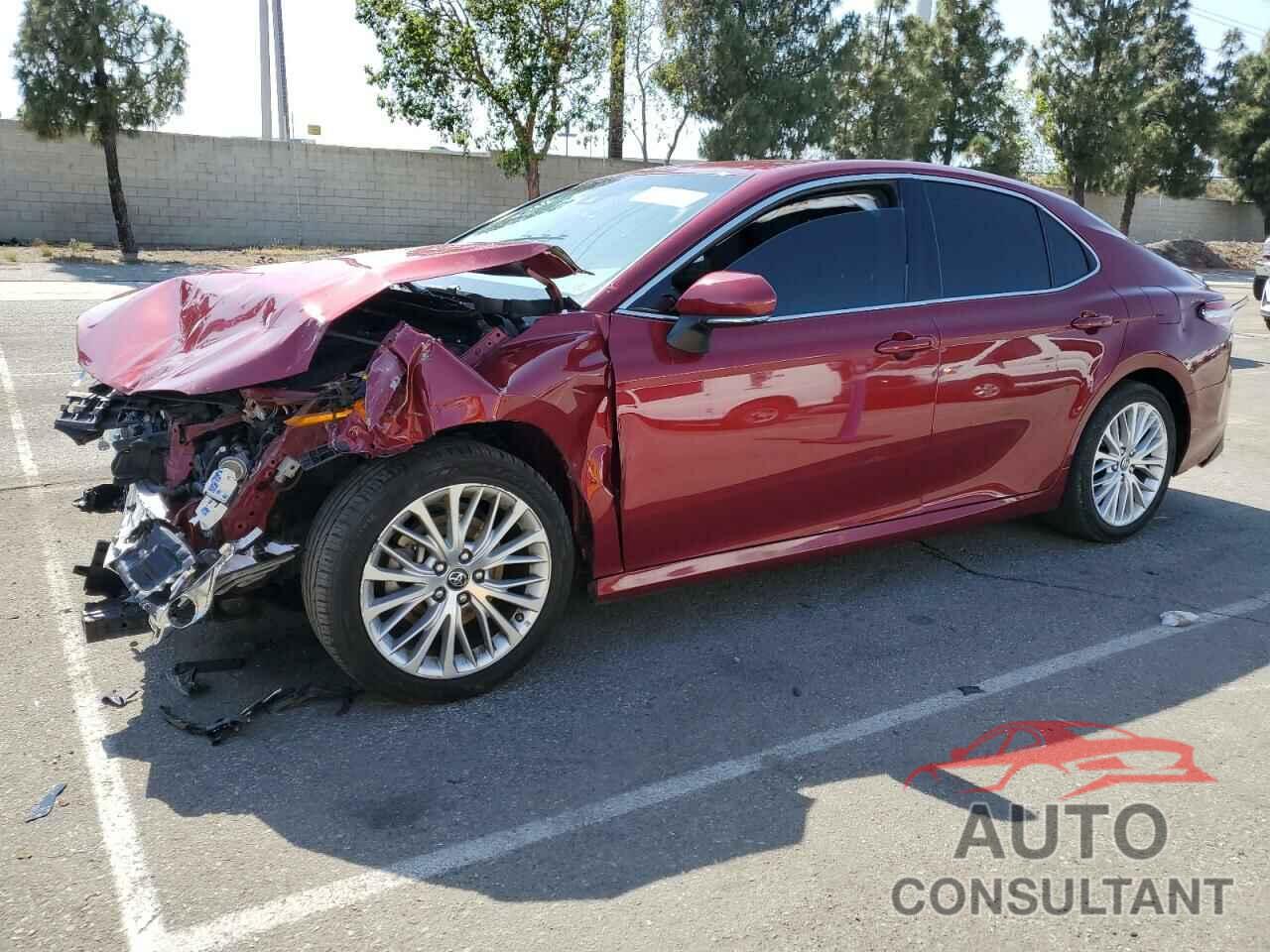 TOYOTA CAMRY 2018 - 4T1B11HK7JU567944