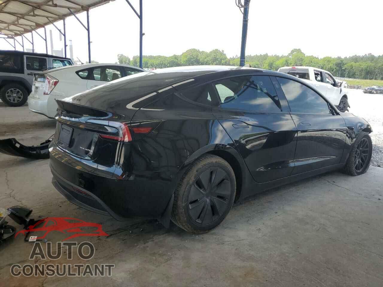 TESLA MODEL 3 2024 - 5YJ3E1EB8RF737962