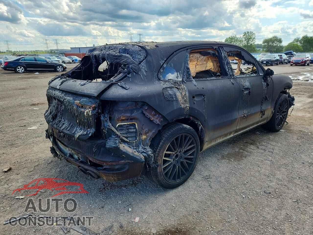 PORSCHE CAYENNE 2019 - WP1AA2AY6KDA15534
