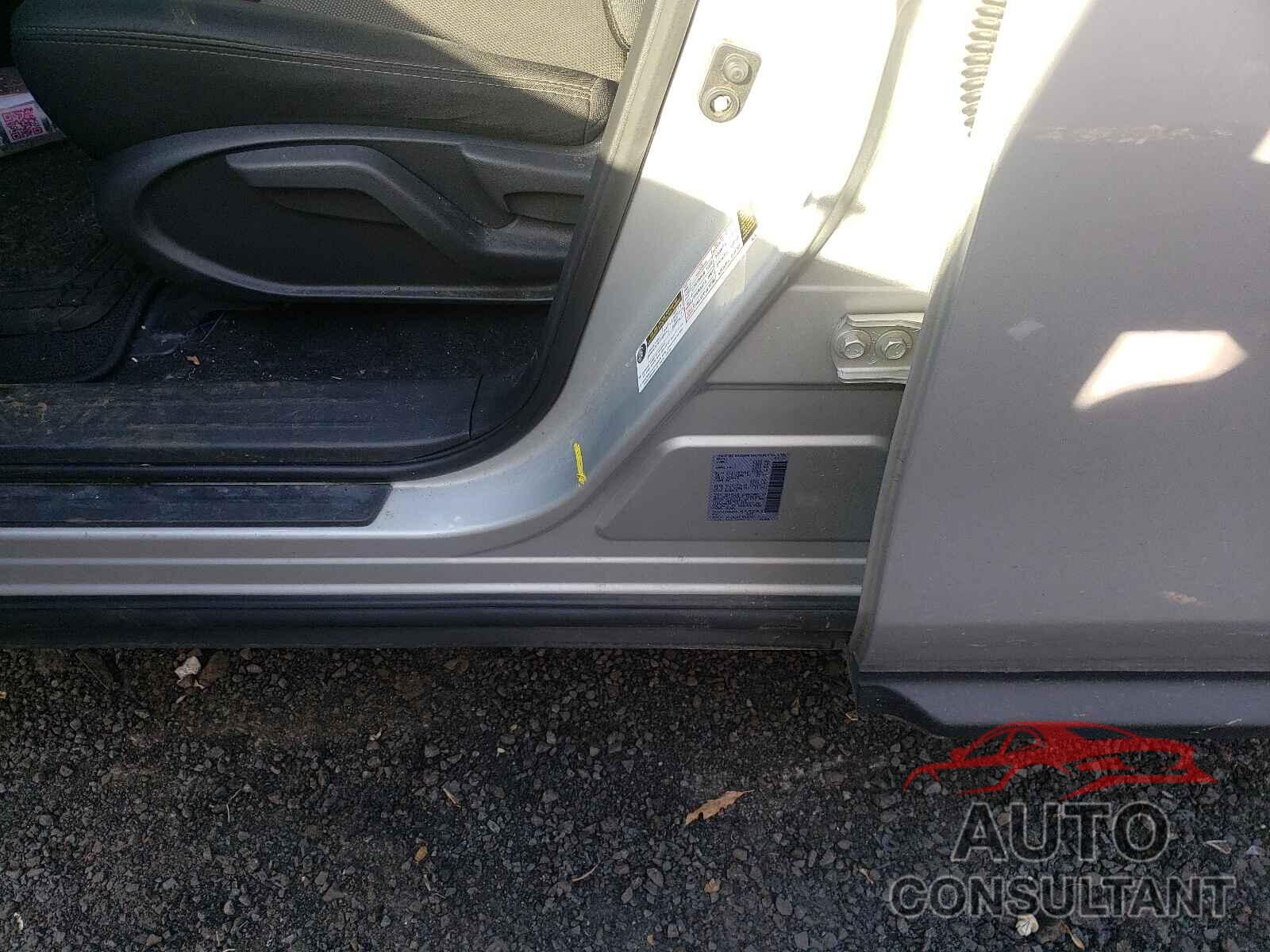 NISSAN PATHFINDER 2017 - 5N1DR2MN4HC653283