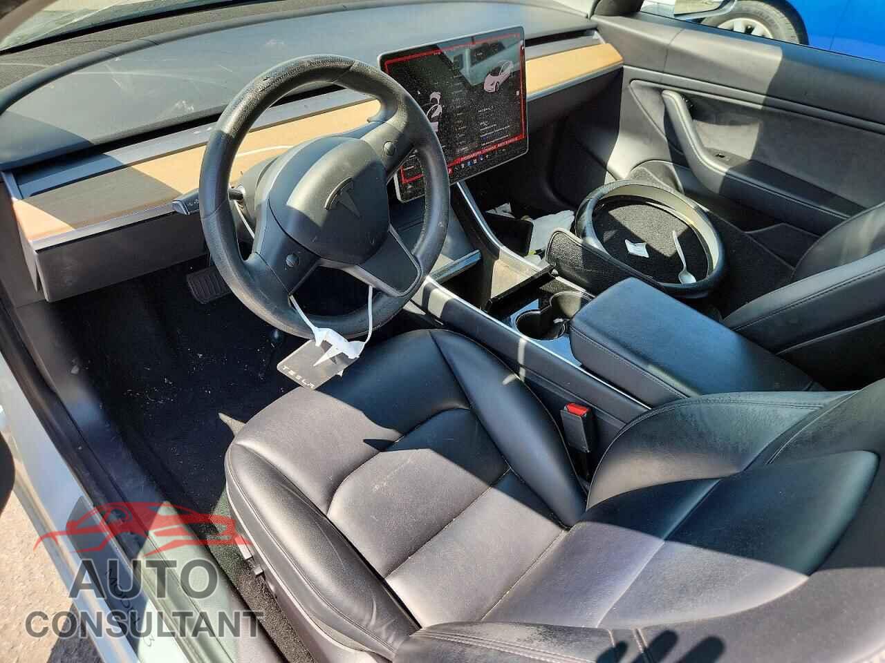 TESLA MODEL 3 2020 - 5YJ3E1EB2LF621700