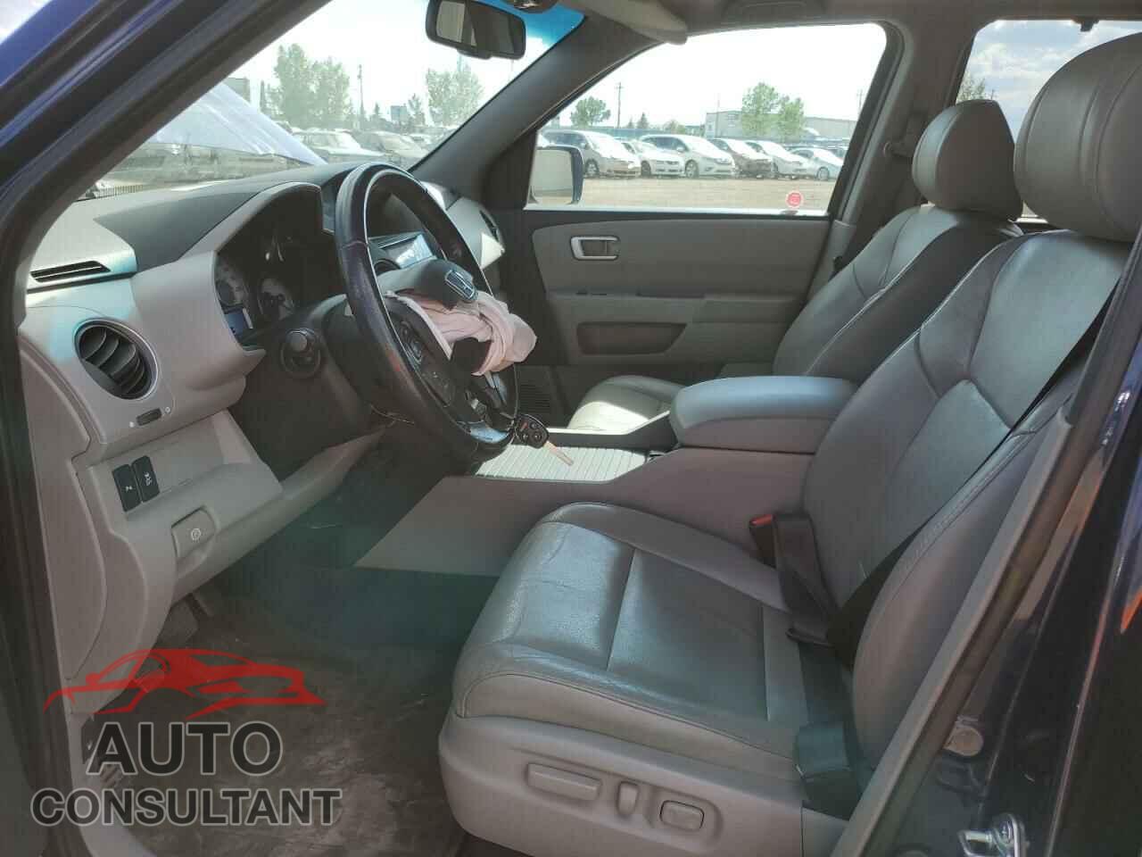 HONDA PILOT 2015 - 5FNYF4H92FB506077