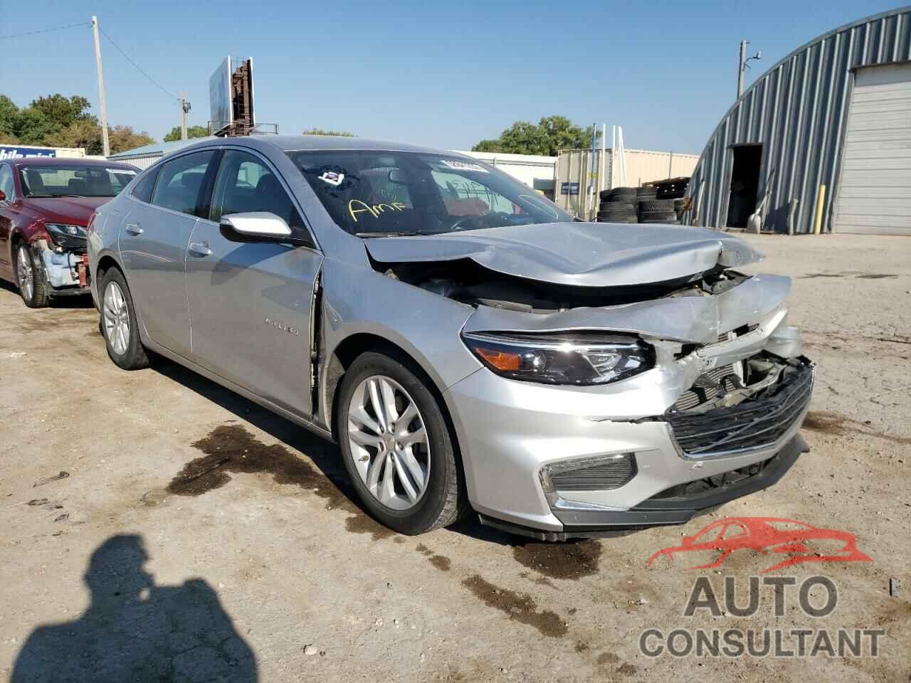 CHEVROLET MALIBU 2017 - 1G1ZE5ST8HF196302