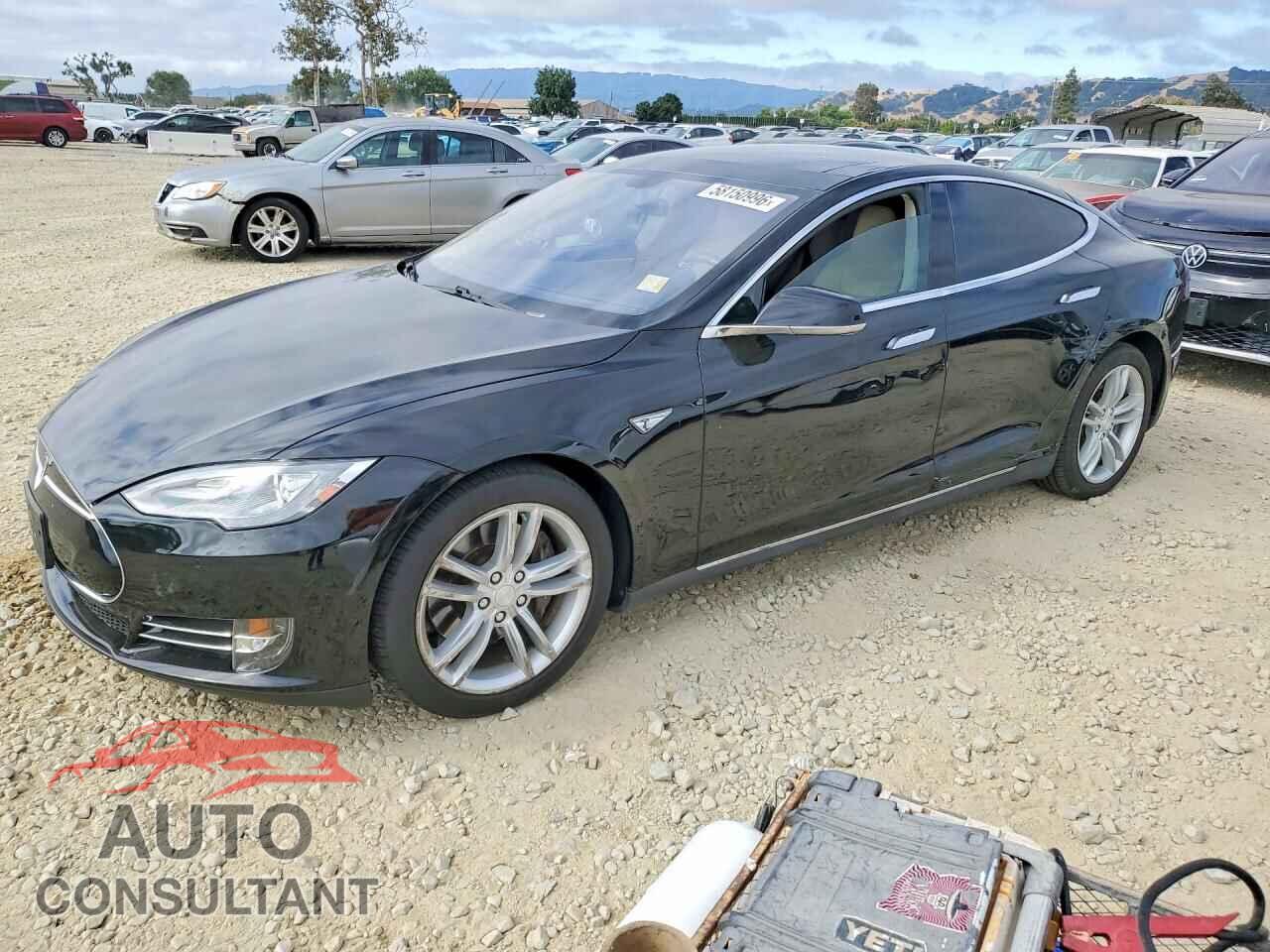 TESLA MODEL S 2014 - 5YJSA1H19EFP35397
