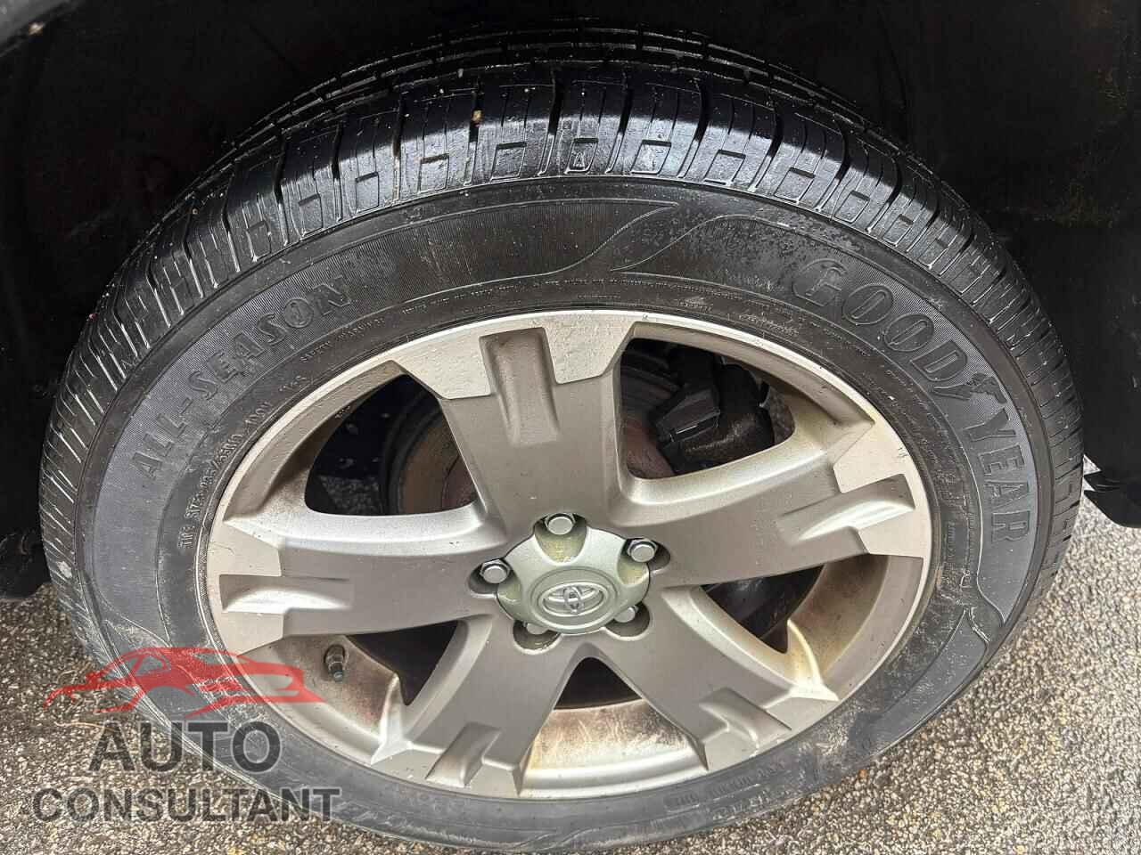 HONDA PILOT 2011 - 5FNYF4H57BB010649