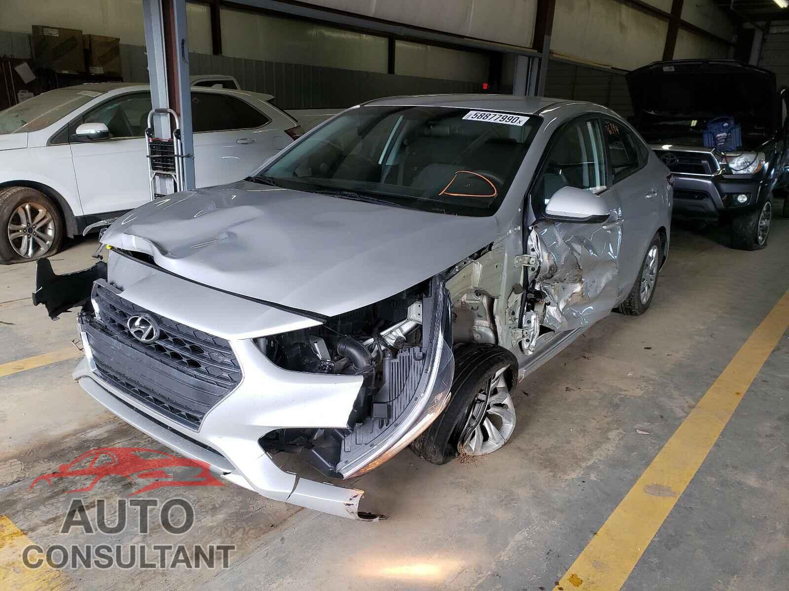 HYUNDAI ACCENT 2018 - 3KPC24A38JE005530