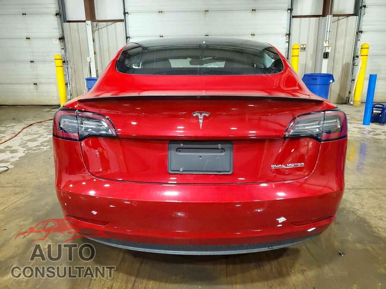 TESLA MODEL 3 2021 - 5YJ3E1EC5MF990982