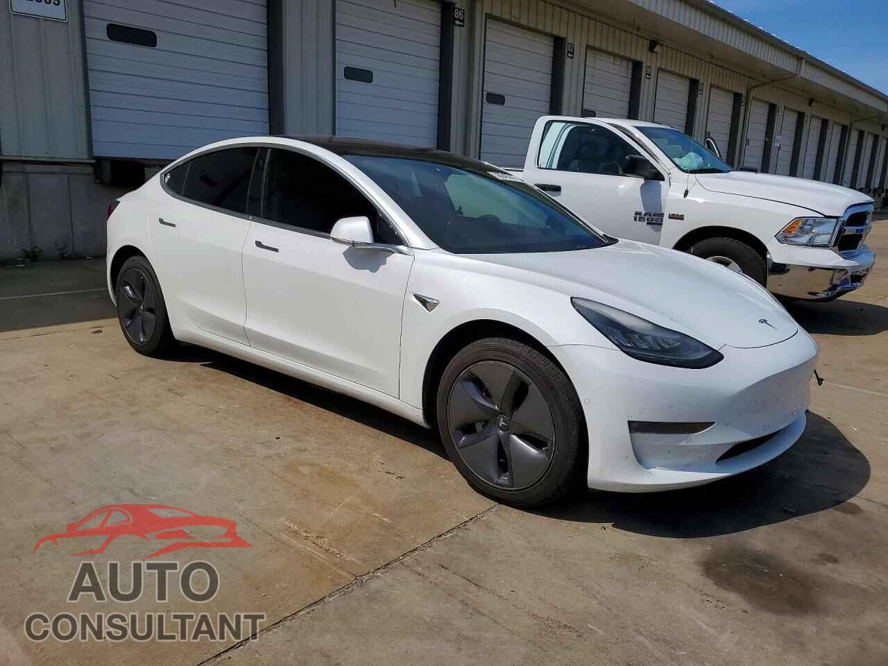 TESLA MODEL 3 2018 - 5YJ3E1EA5JF035206