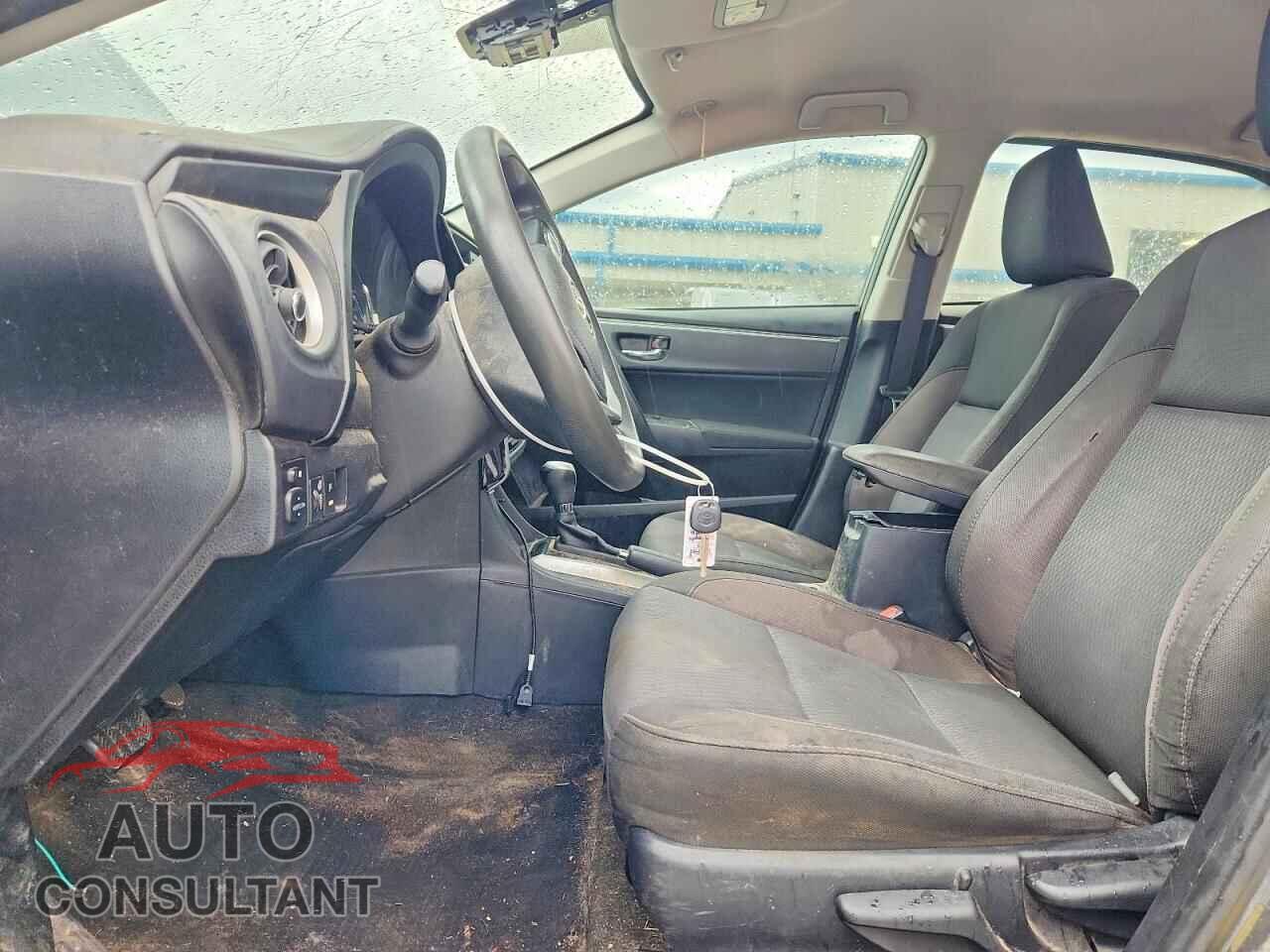 TOYOTA COROLLA 2017 - 2T1BURHE5HC768043