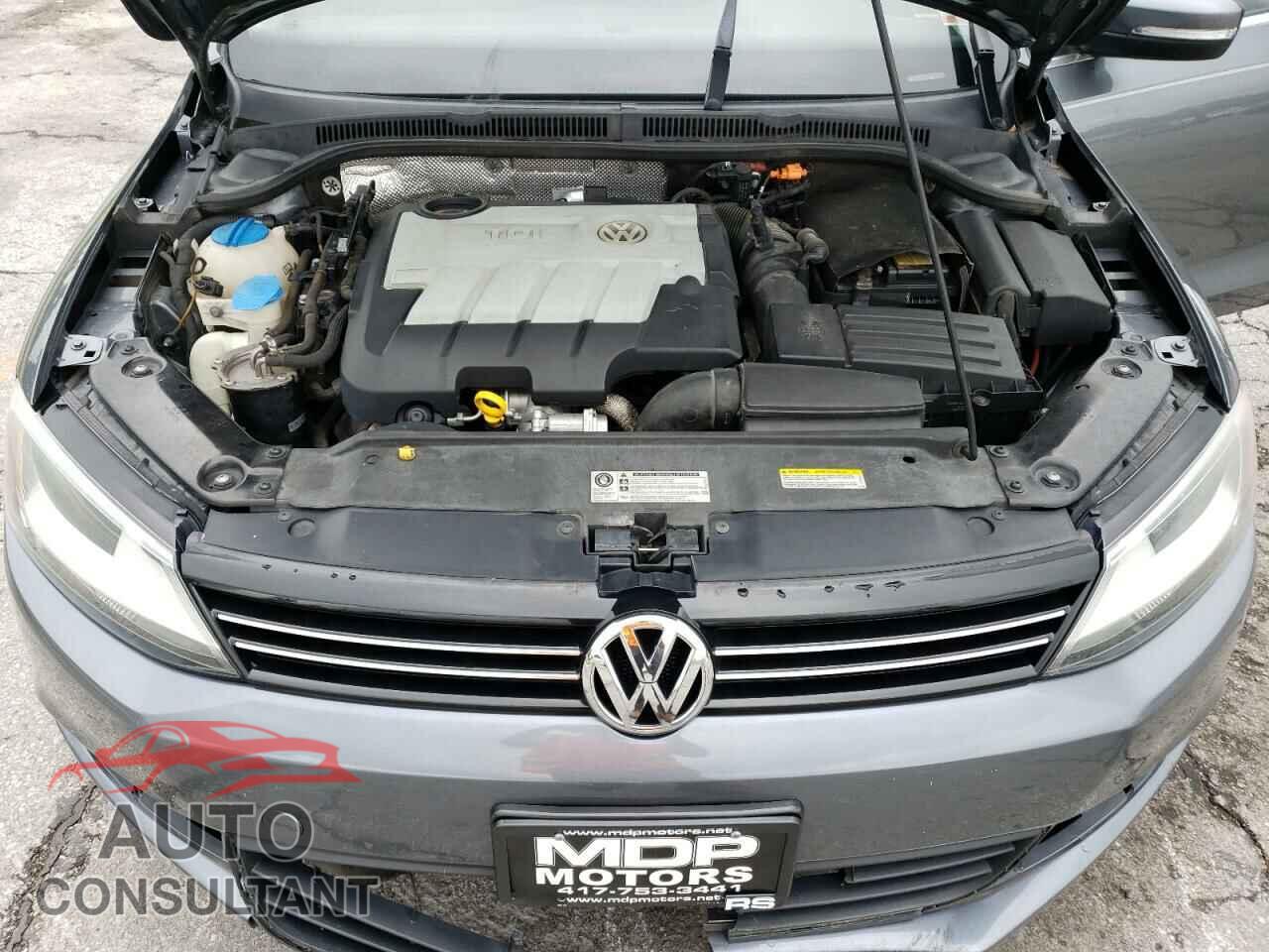 VOLKSWAGEN JETTA 2014 - 3VWLL7AJ7EM374871