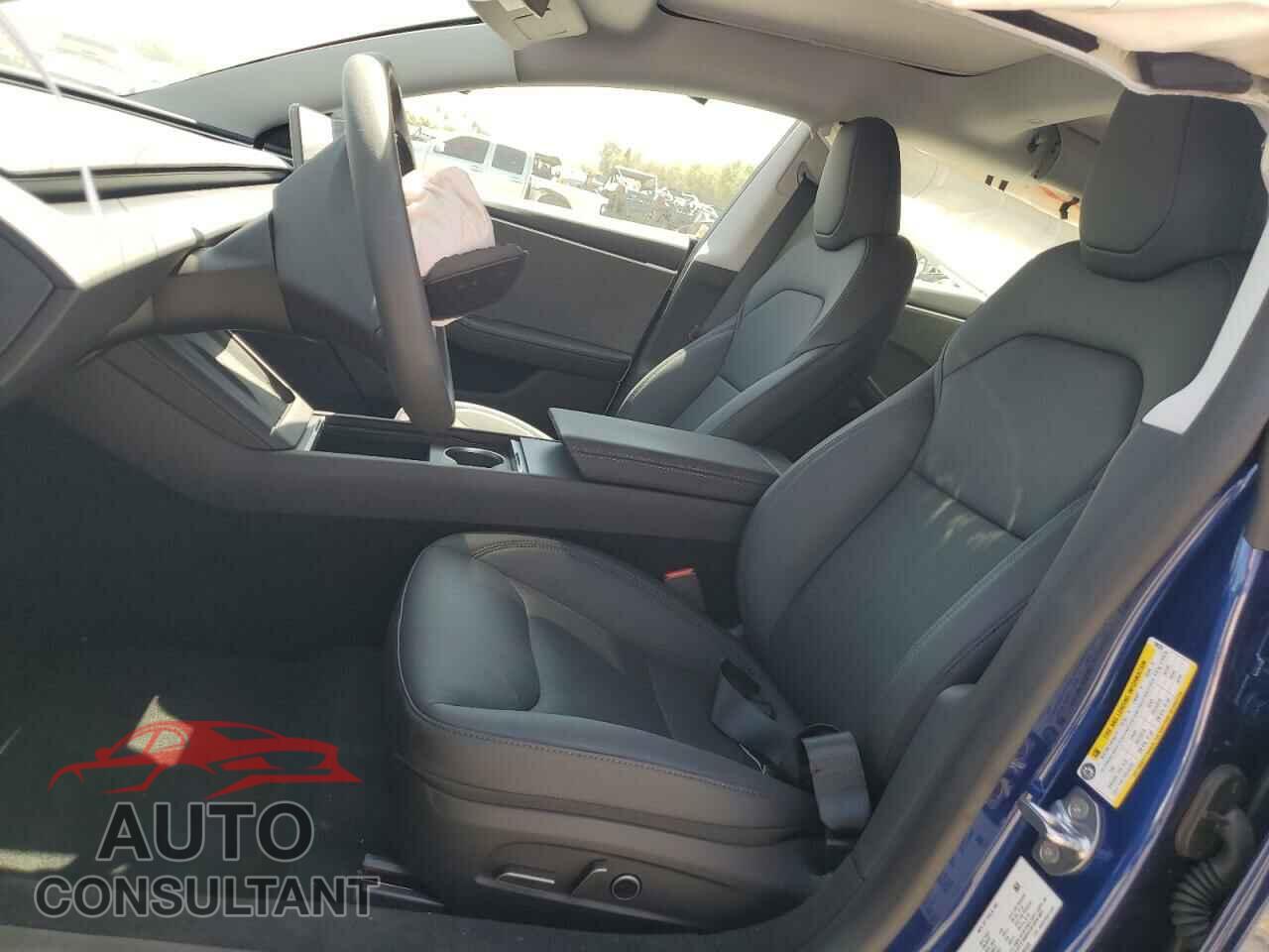 TESLA MODEL 3 2025 - 5YJ3E1EA0SF988326