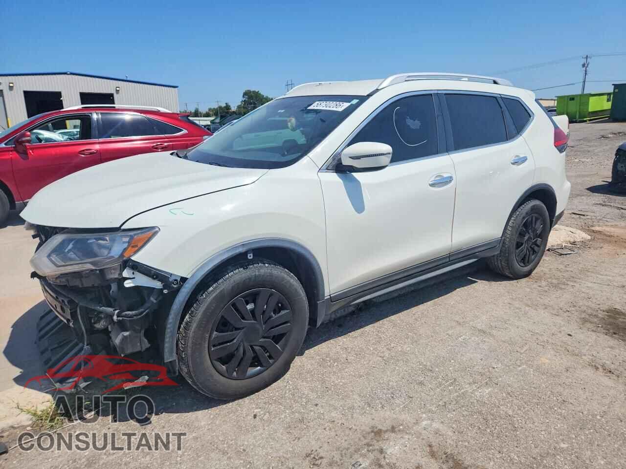 NISSAN ROGUE 2017 - KNMAT2MV2HP521804