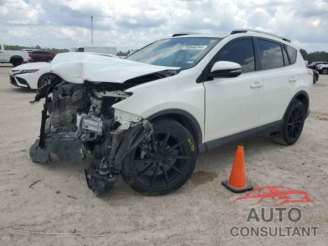 TOYOTA RAV4 2016 - JTMWFREV6GJ065067