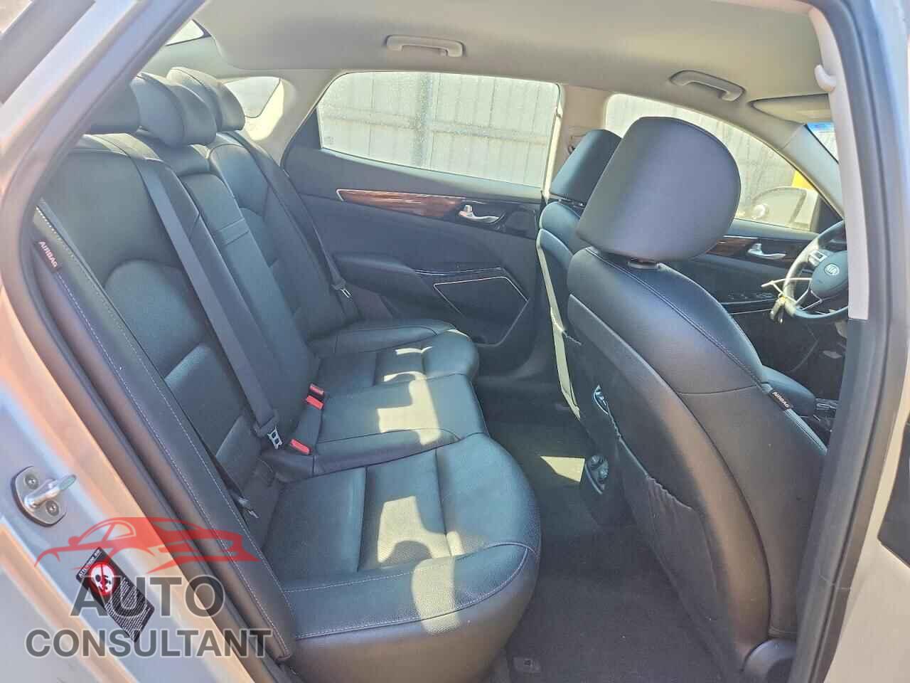 KIA CADENZA 2017 - KNALB4J14H5086995