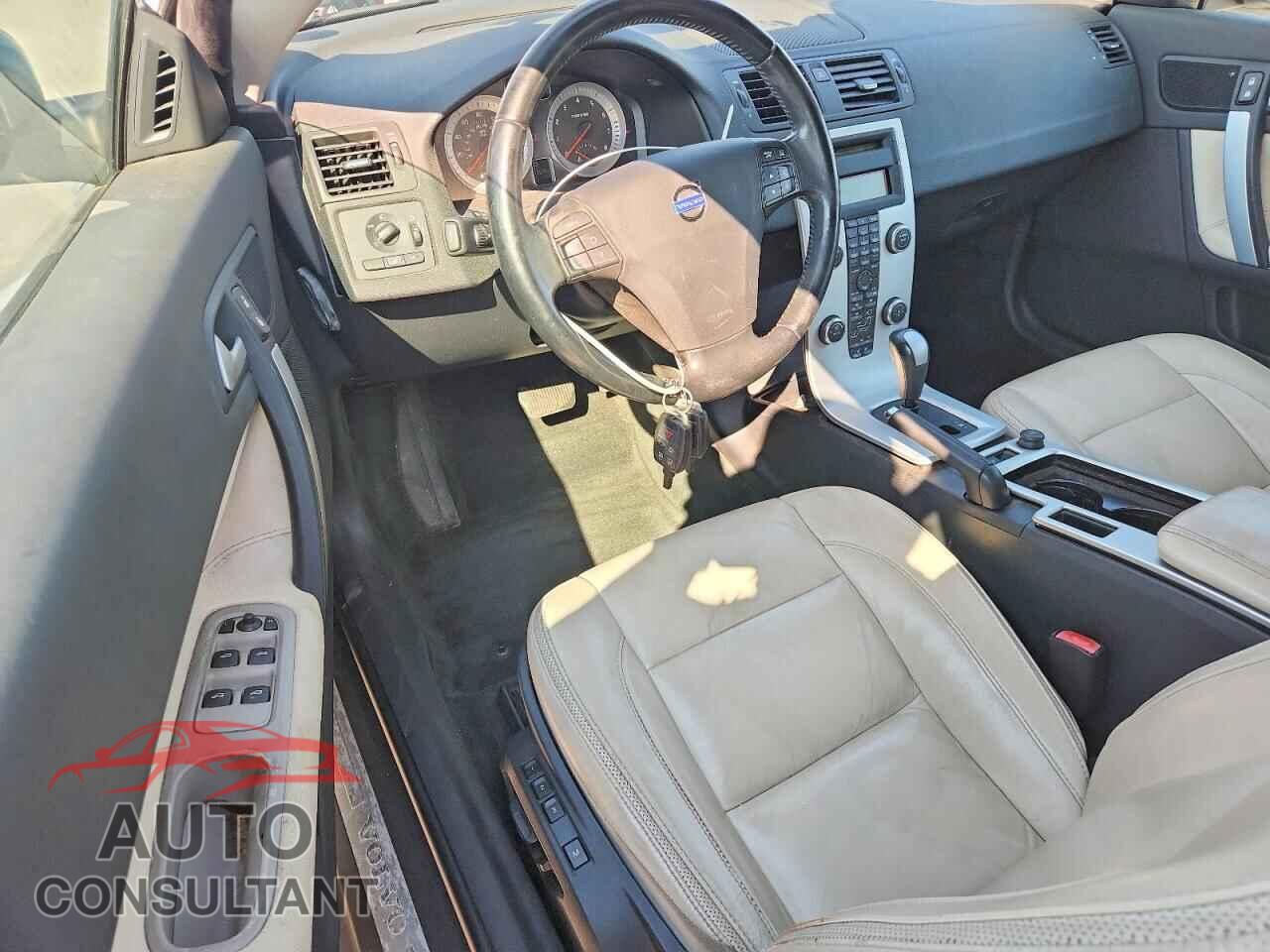 VOLVO C70 2013 - YV1672MC2DJ136839