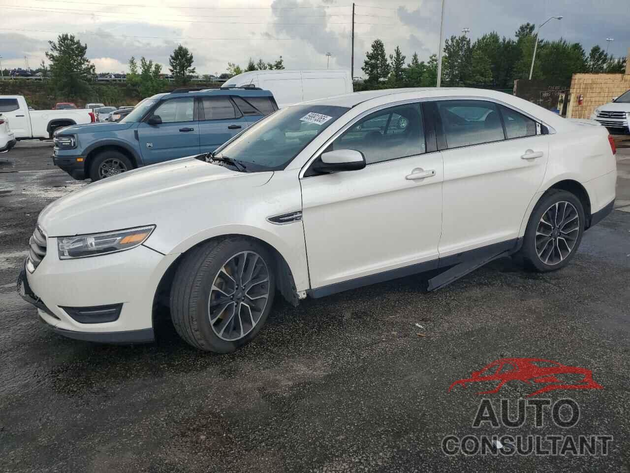 FORD TAURUS 2018 - 1FAHP2H89JG113481