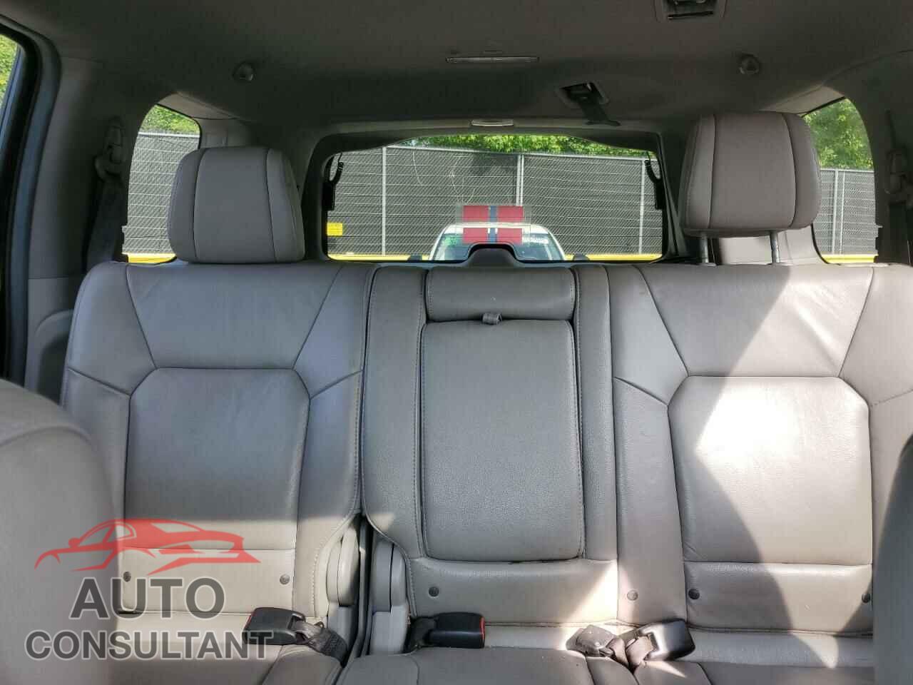 HONDA PILOT 2012 - 5FNYF4H58CB047114