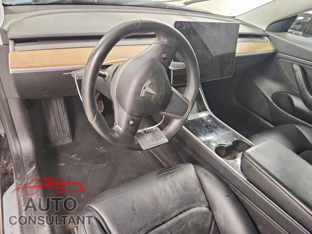 TESLA MODEL 3 2019 - 5YJ3E1EA5KF401800