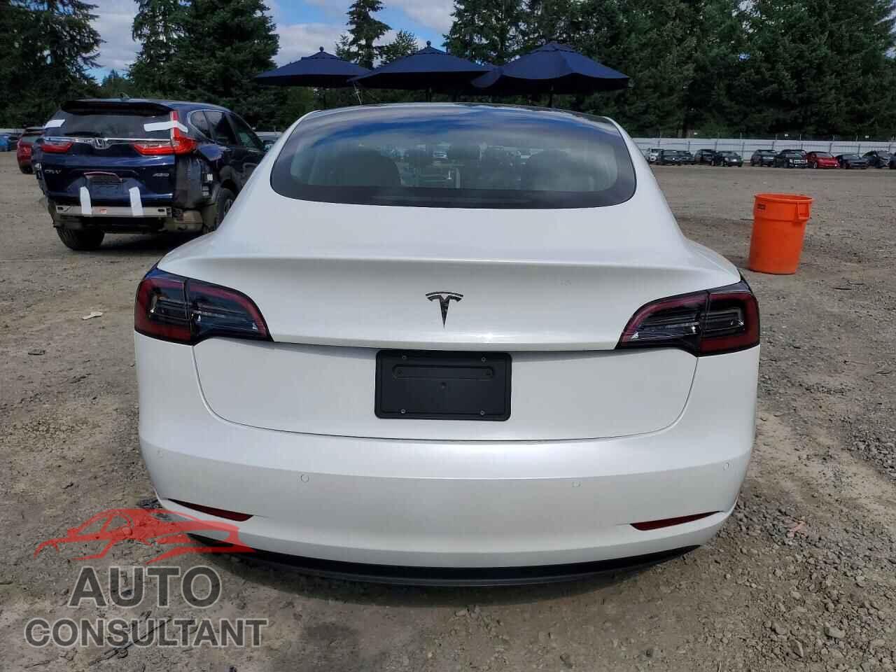 TESLA MODEL 3 2021 - 5YJ3E1EA8MF016539