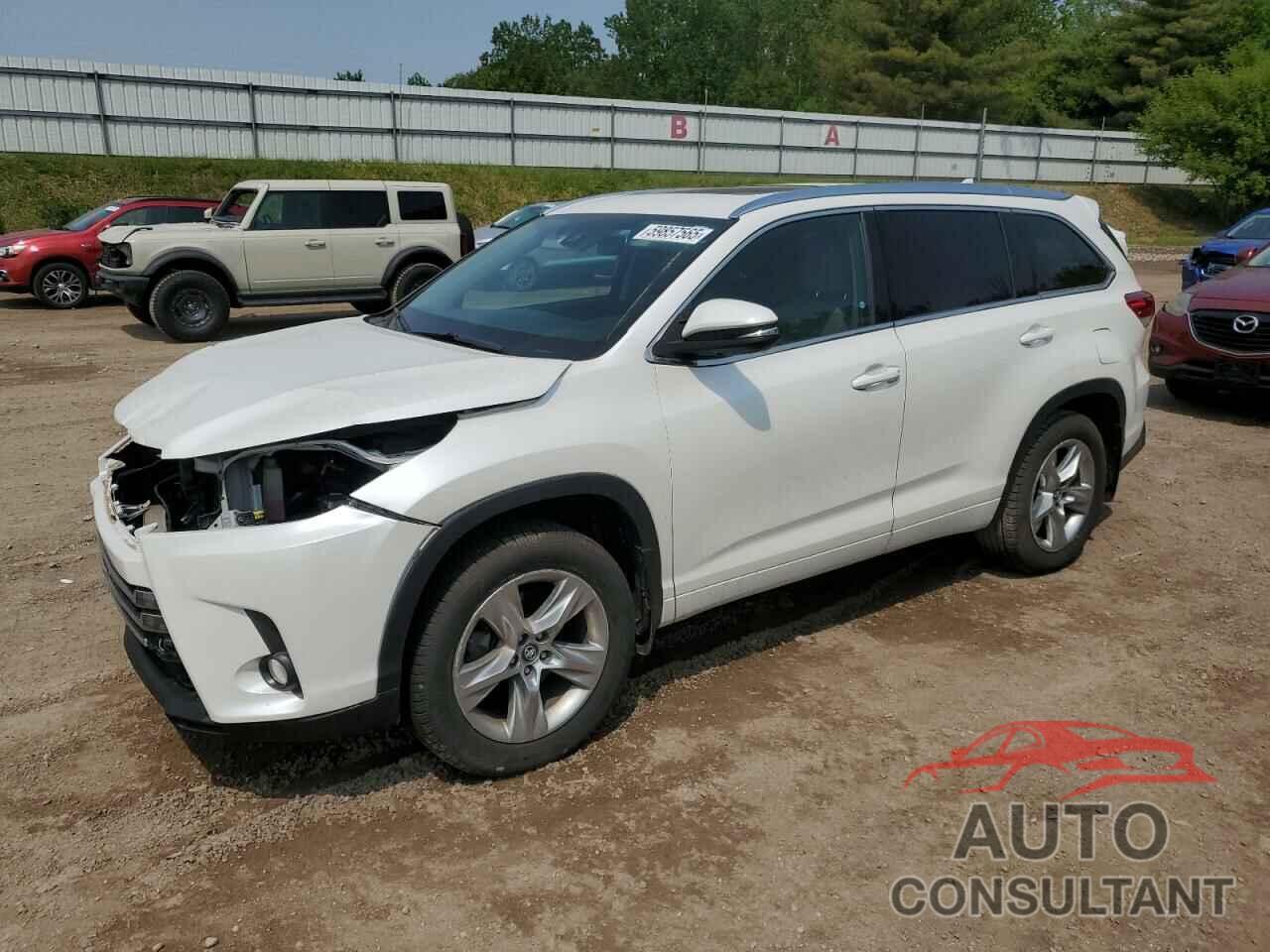 TOYOTA HIGHLANDER 2018 - 5TDDZRFH2JS805618
