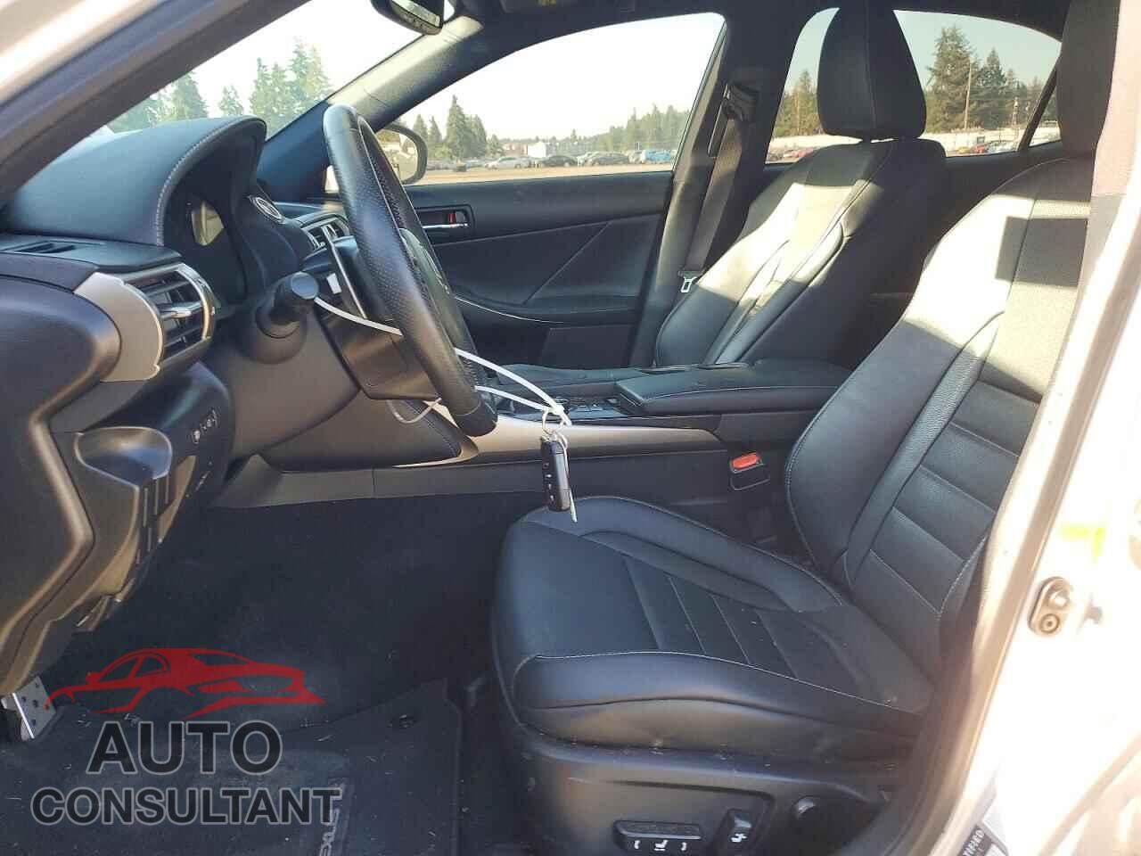 LEXUS IS 2014 - JTHCF1D2XE5010265