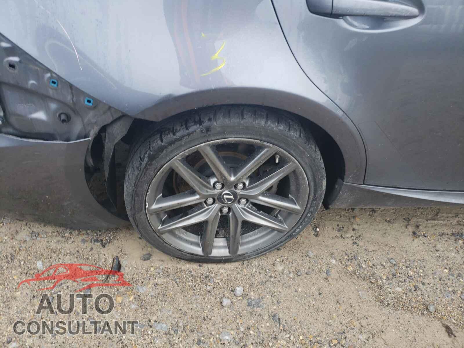 LEXUS IS 2017 - JTHBA1D22H5061094
