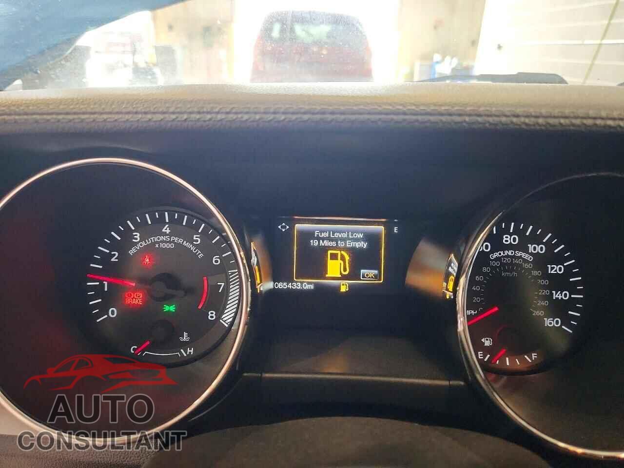 FORD MUSTANG 2017 - 1FA6P8CF4H5330331