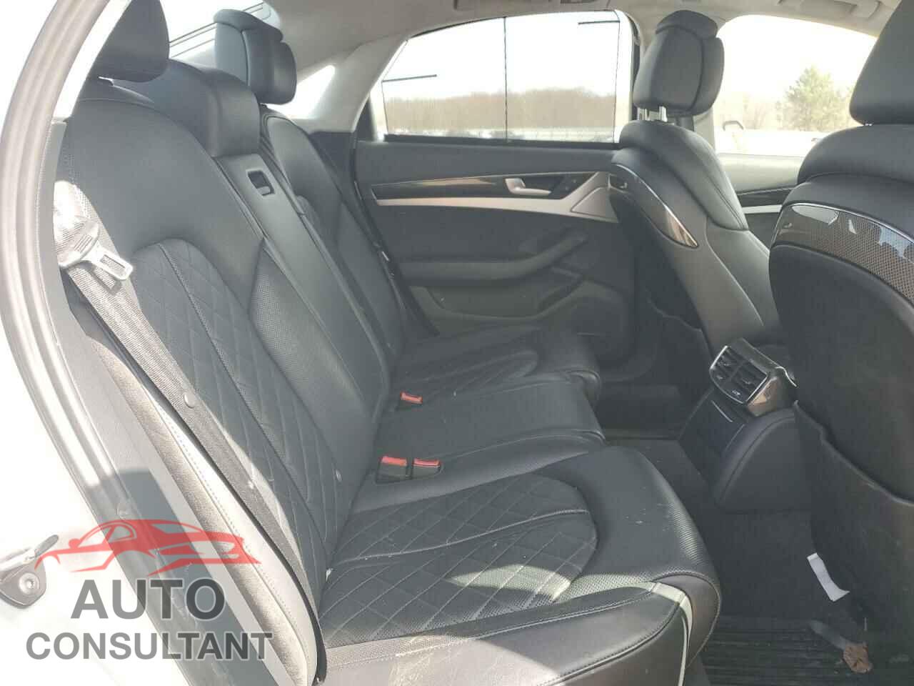 AUDI S8 2013 - WAUD2AFD1DN010425