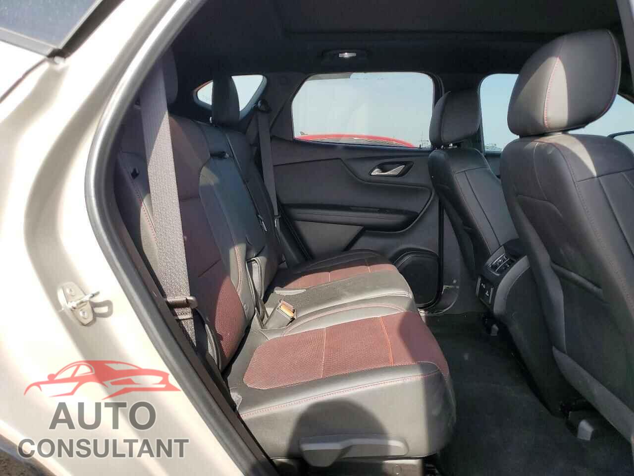 CHEVROLET BLAZER 2021 - 3GNKBKRS2MS529846
