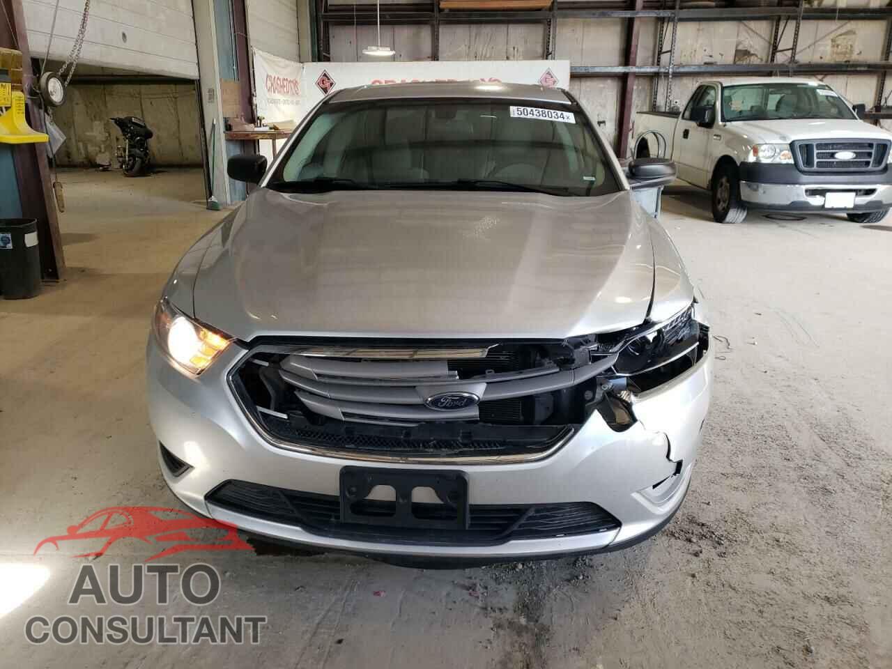 FORD TAURUS 2017 - 1FAHP2D83HG105411