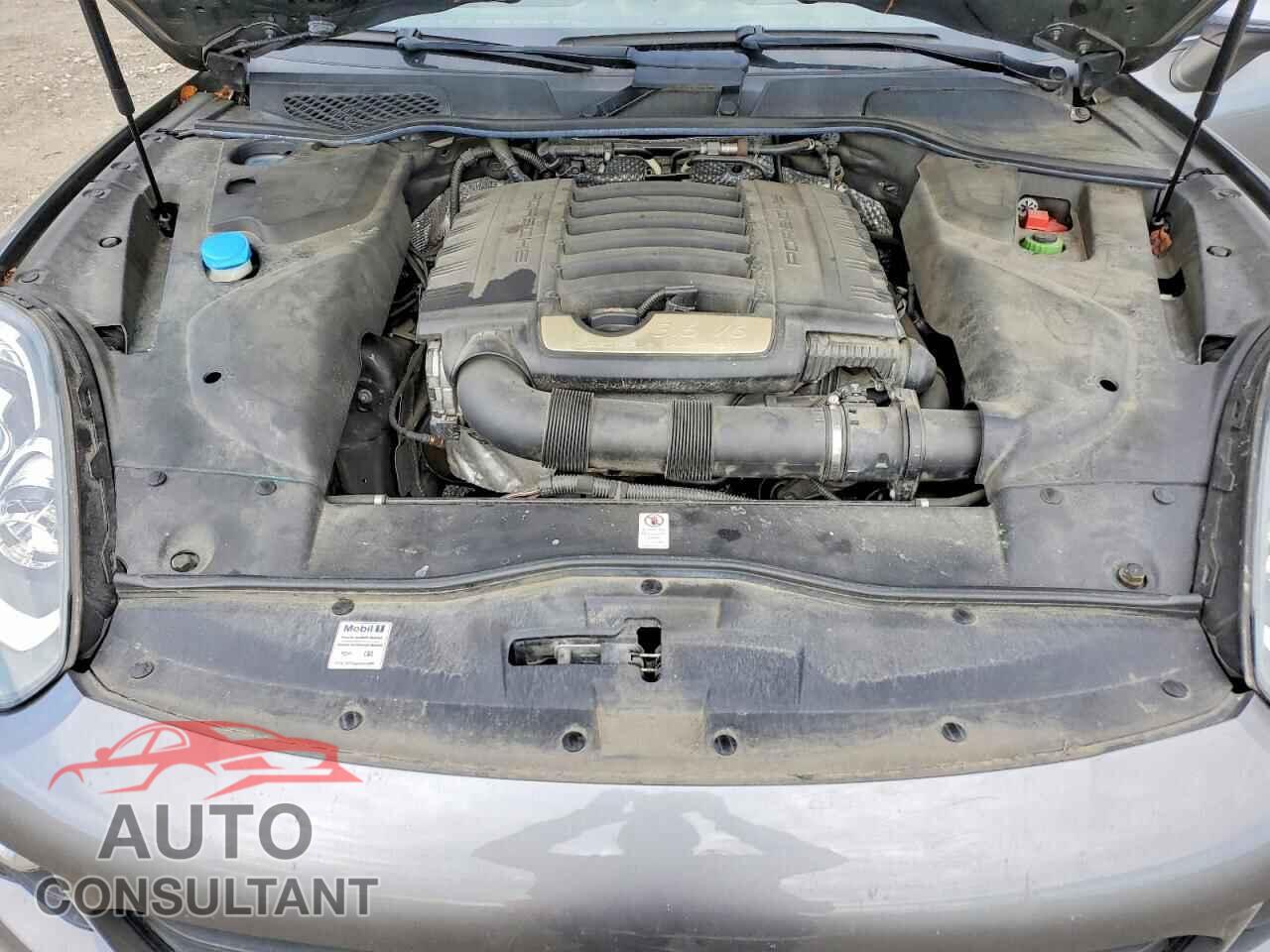 PORSCHE CAYENNE 2018 - WP1AA2A25JKA04739