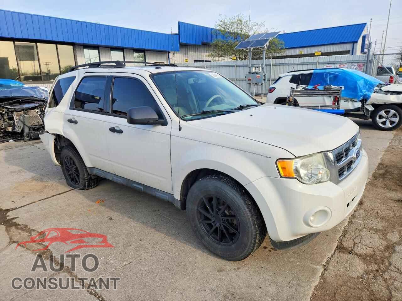 FORD ESCAPE 2011 - 1FMCU0D70BKA31471