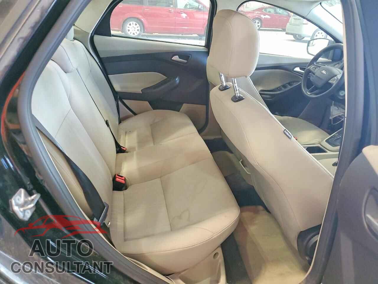 FORD FOCUS 2017 - 1FADP3F24HL248159