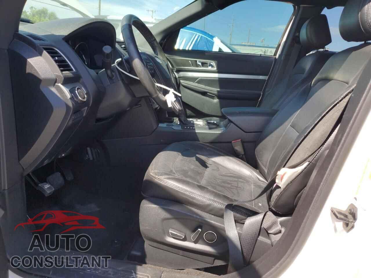 FORD EXPLORER 2017 - 1FM5K7D83HGA26132