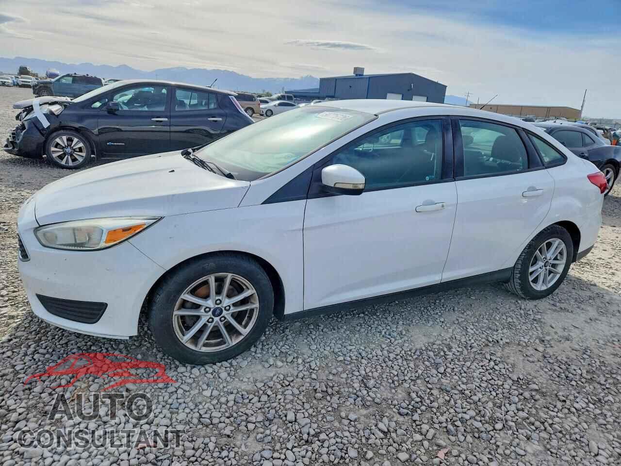 FORD FOCUS 2017 - 1FADP3F27HL304546