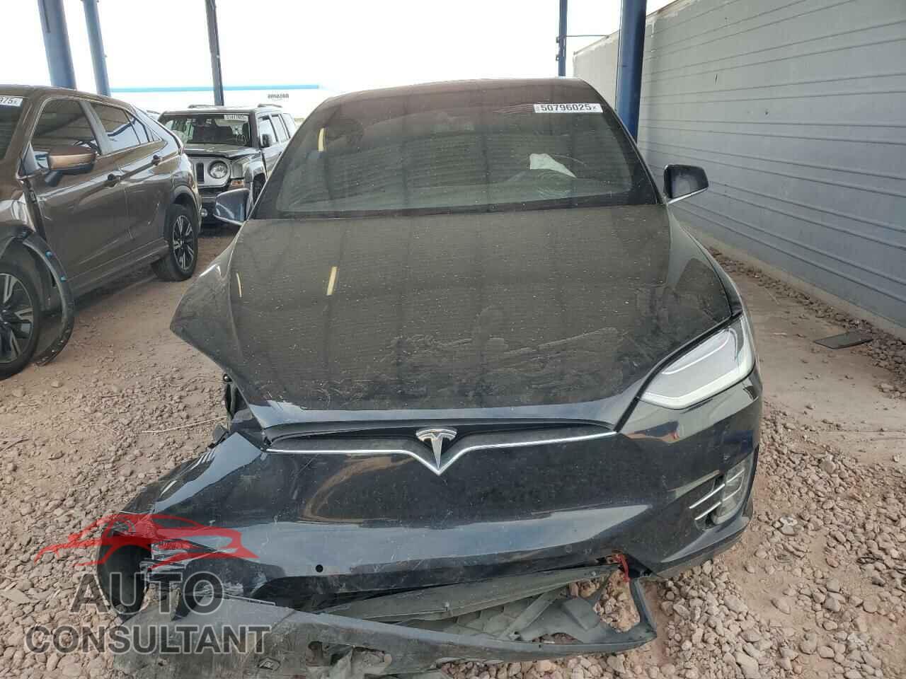 TESLA MODEL X 2016 - 5YJXCBE21GF018126